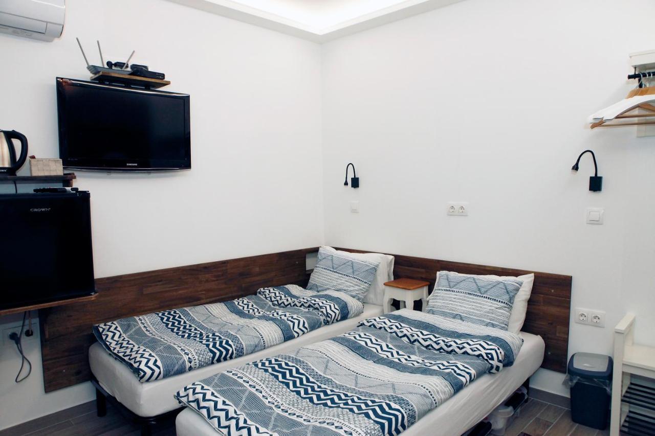 Sleep Over Sofia - Guest Rooms Exterior foto